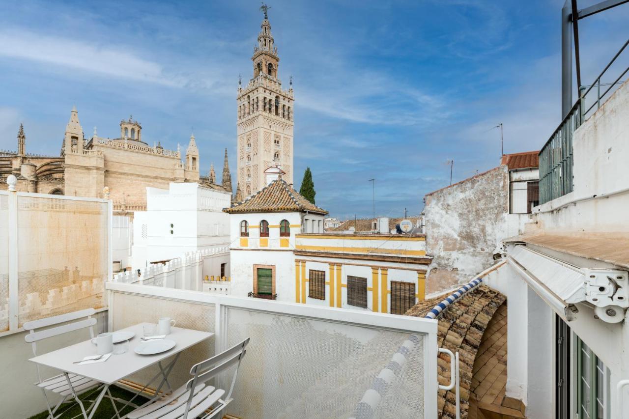 Historic Building Cathedral Apartment Севиля Екстериор снимка